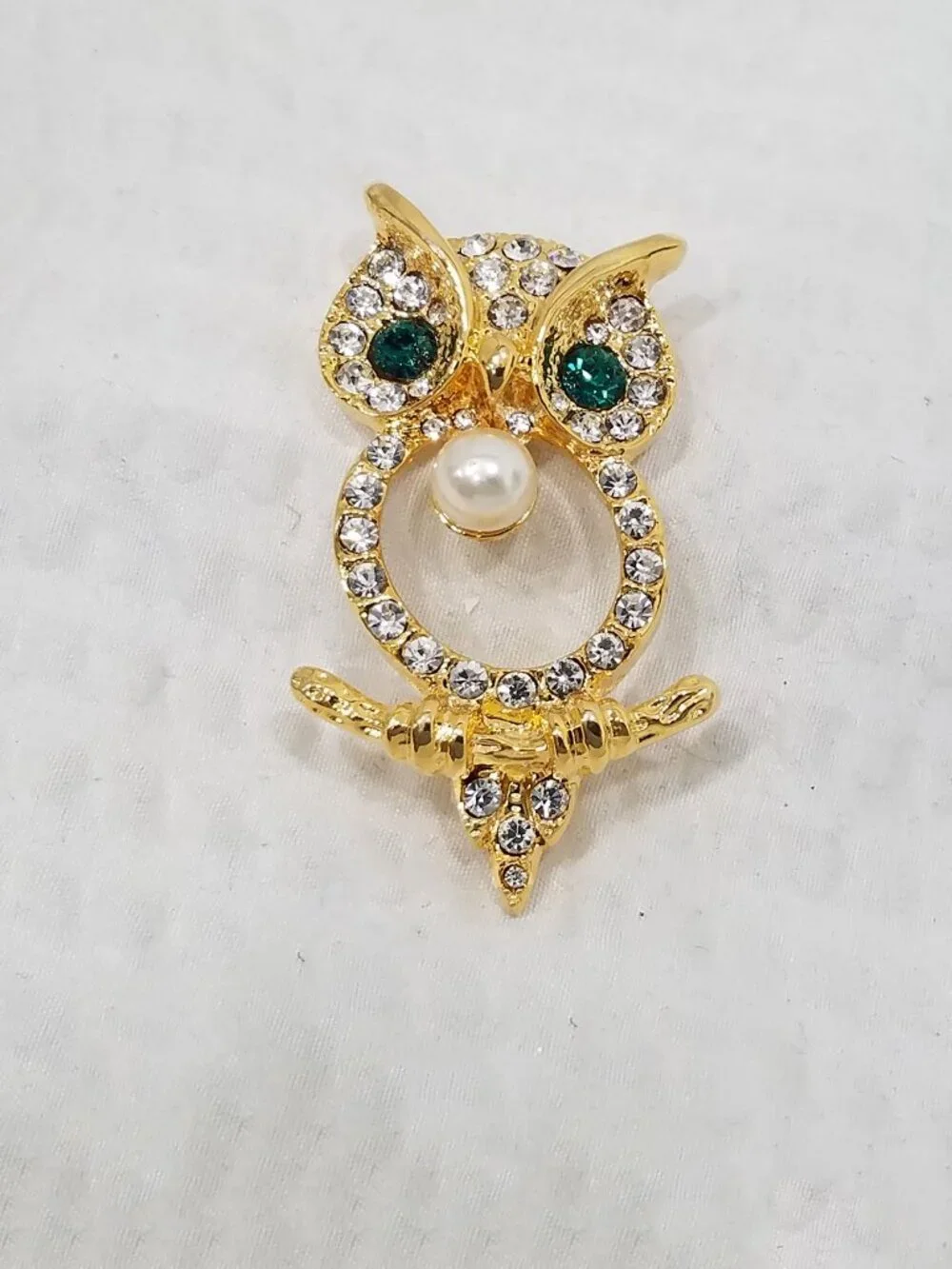 New!  Green & White Crystal Faux Pearl Gold Tone Openwork Figural Owl Brooch